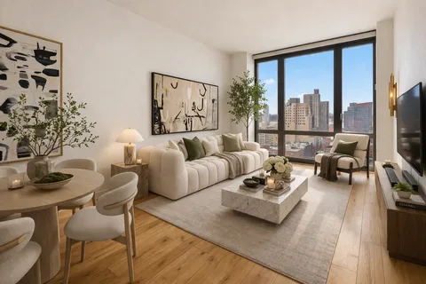 $1,100,000 | 310 West 52nd Street, Unit 18C | Hell's Kitchen