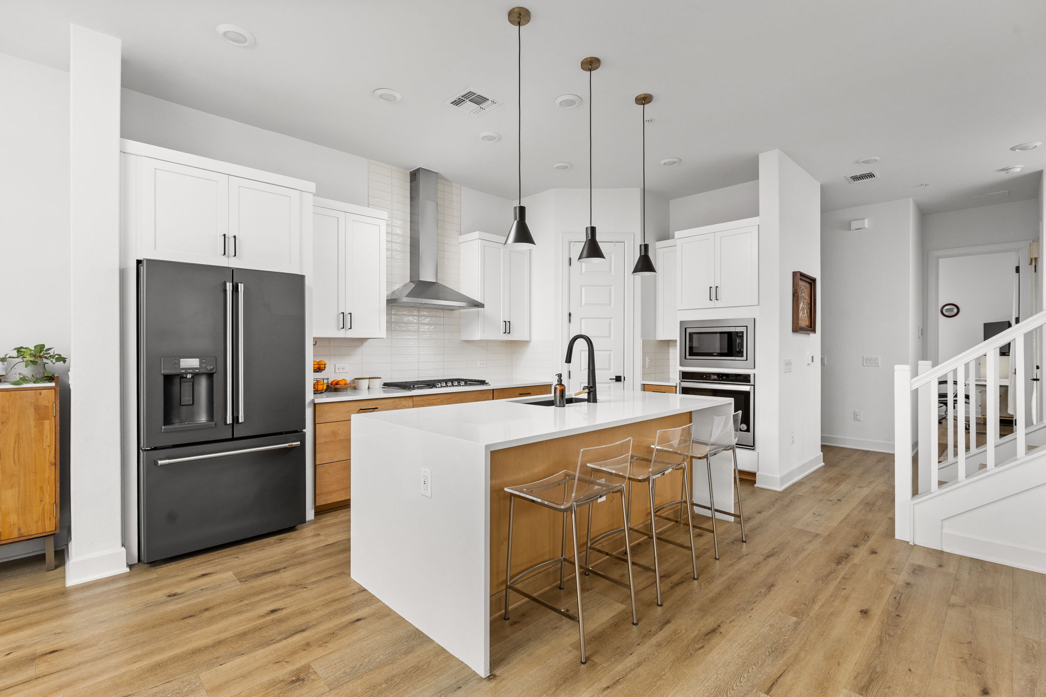 4710 Eberly Street Austin, TX 78723 - Photo 10 of 36