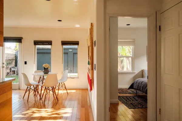 $1,850,000 | 719 Coeur D Alene Avenue, Venice, CA 90291