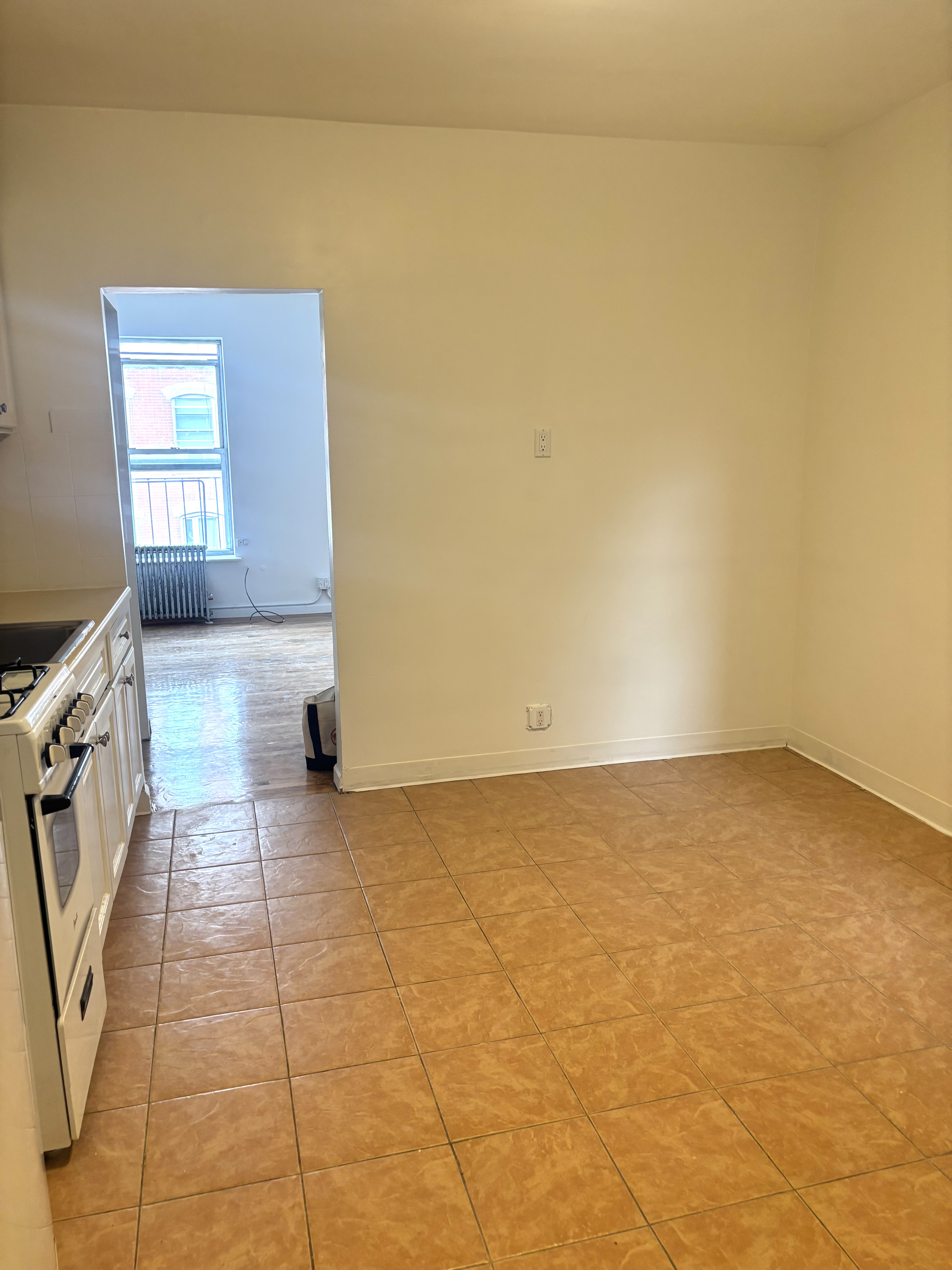 170 Ludlow Street, Unit 4D Manhattan, NY 10002 - Photo 4 of 6