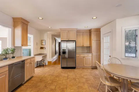 $2,595,000 | 10 Redstone Lane, Marblehead, MA 01945