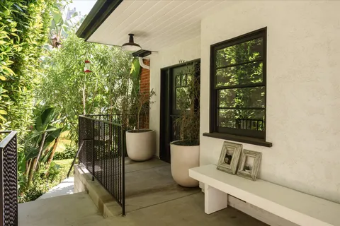 $1,549,000 | 8421 Kirkwood Drive, Los Angeles, CA 90046