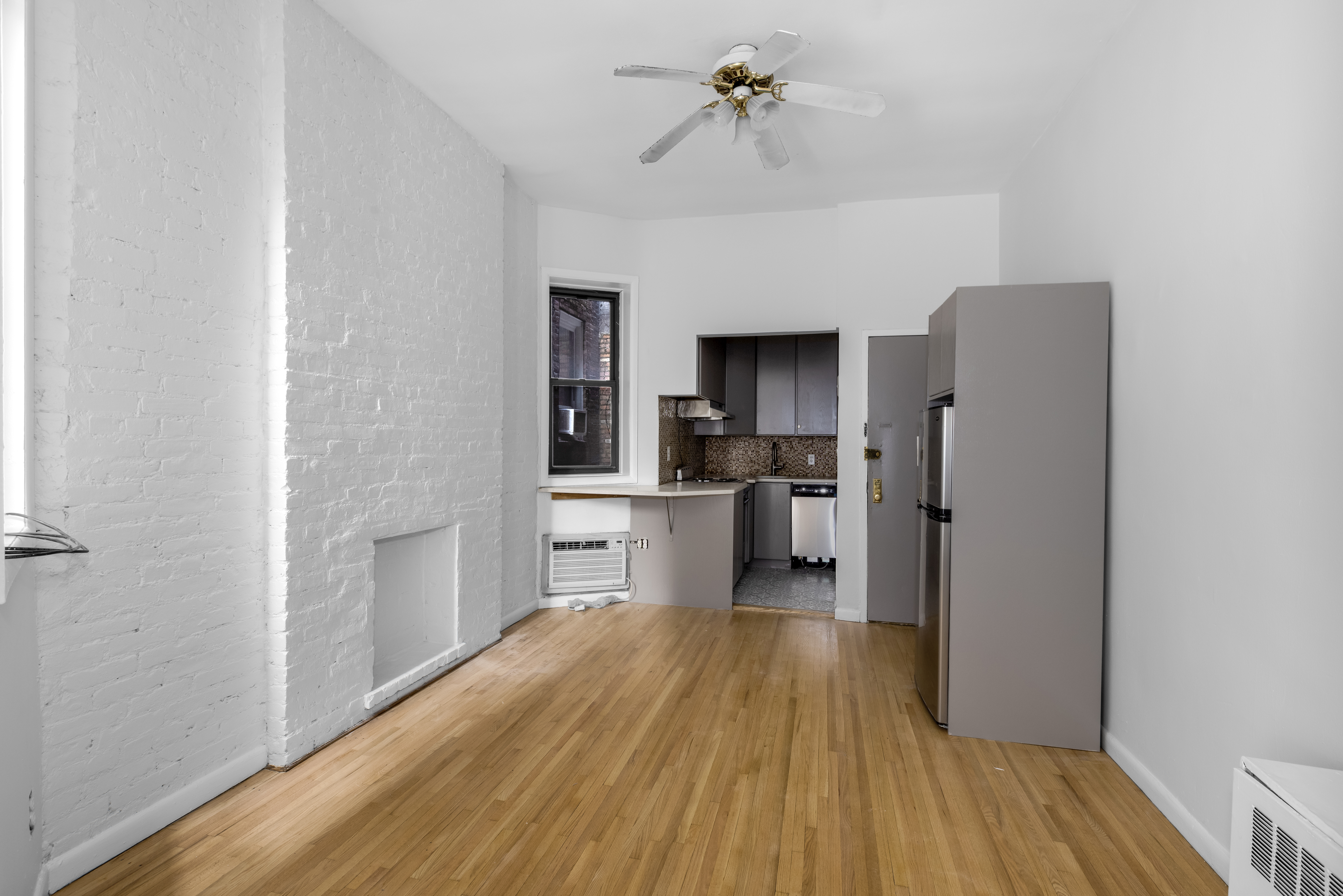 344 East 87th Street, Unit D Manhattan, NY 10128 - Photo 2 of 7