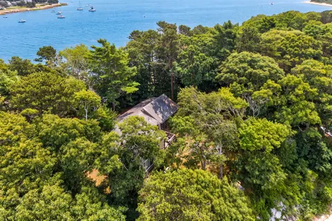$1,700,000 | 9 Bassetts Island, Pocasset, MA 02559