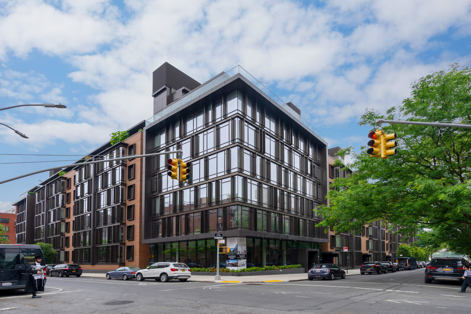 429 Kent Avenue, Unit L53 Brooklyn, NY 11249 - Photo 18 of 23