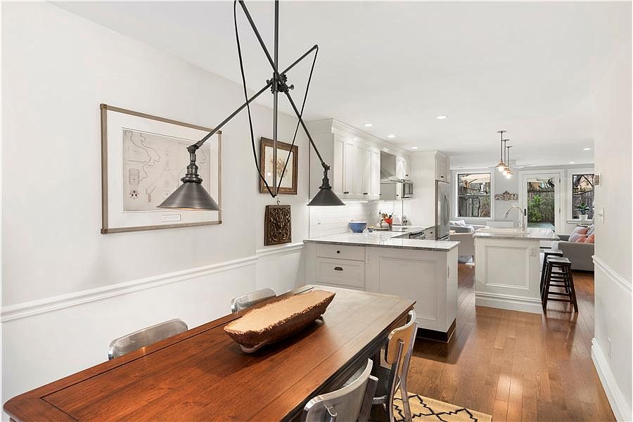 180 Adelphi Street Brooklyn, NY 11205 - Photo 2 of 18