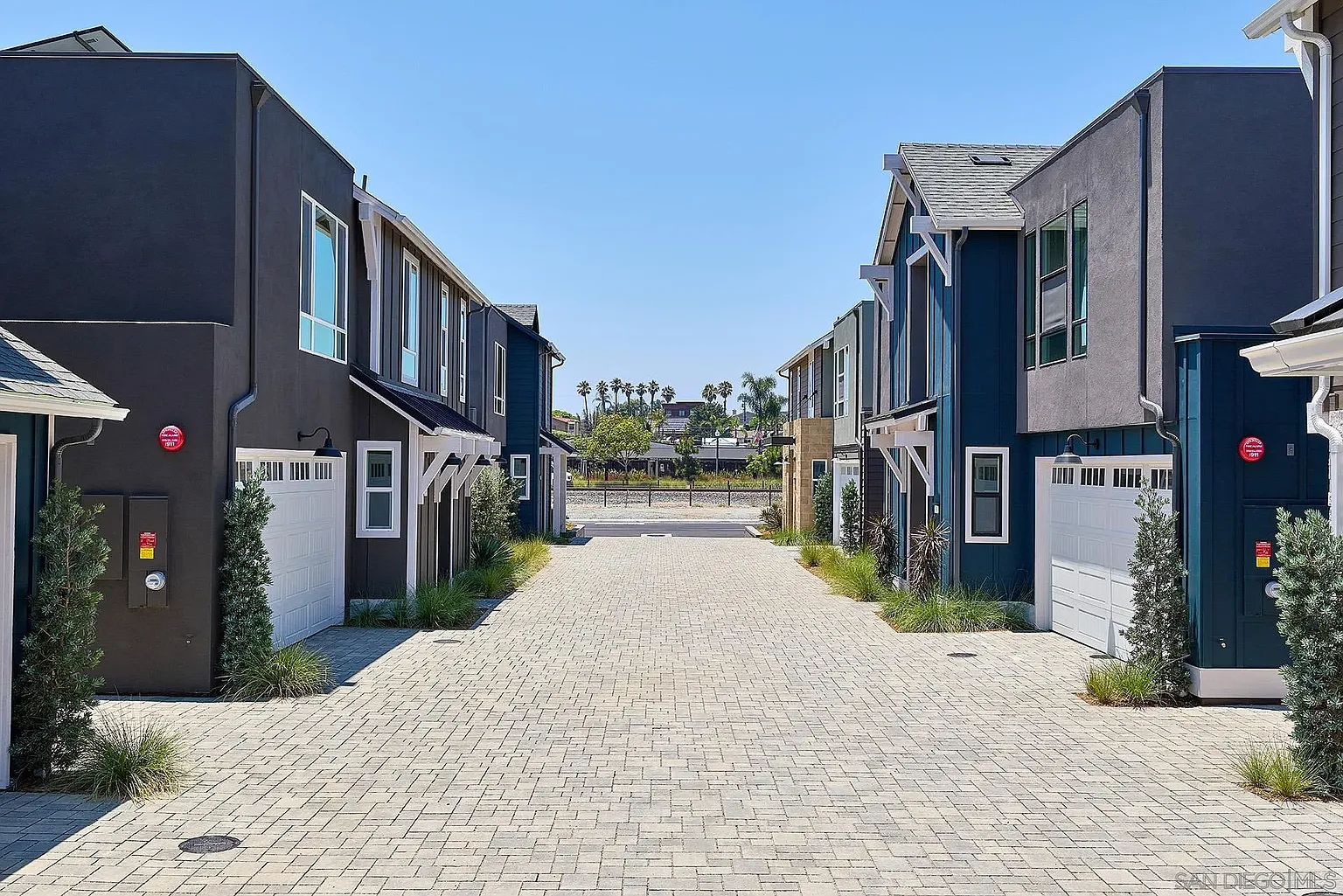 567 North Vulcan Avenue Encinitas, CA 92024 - Photo 37 of 49