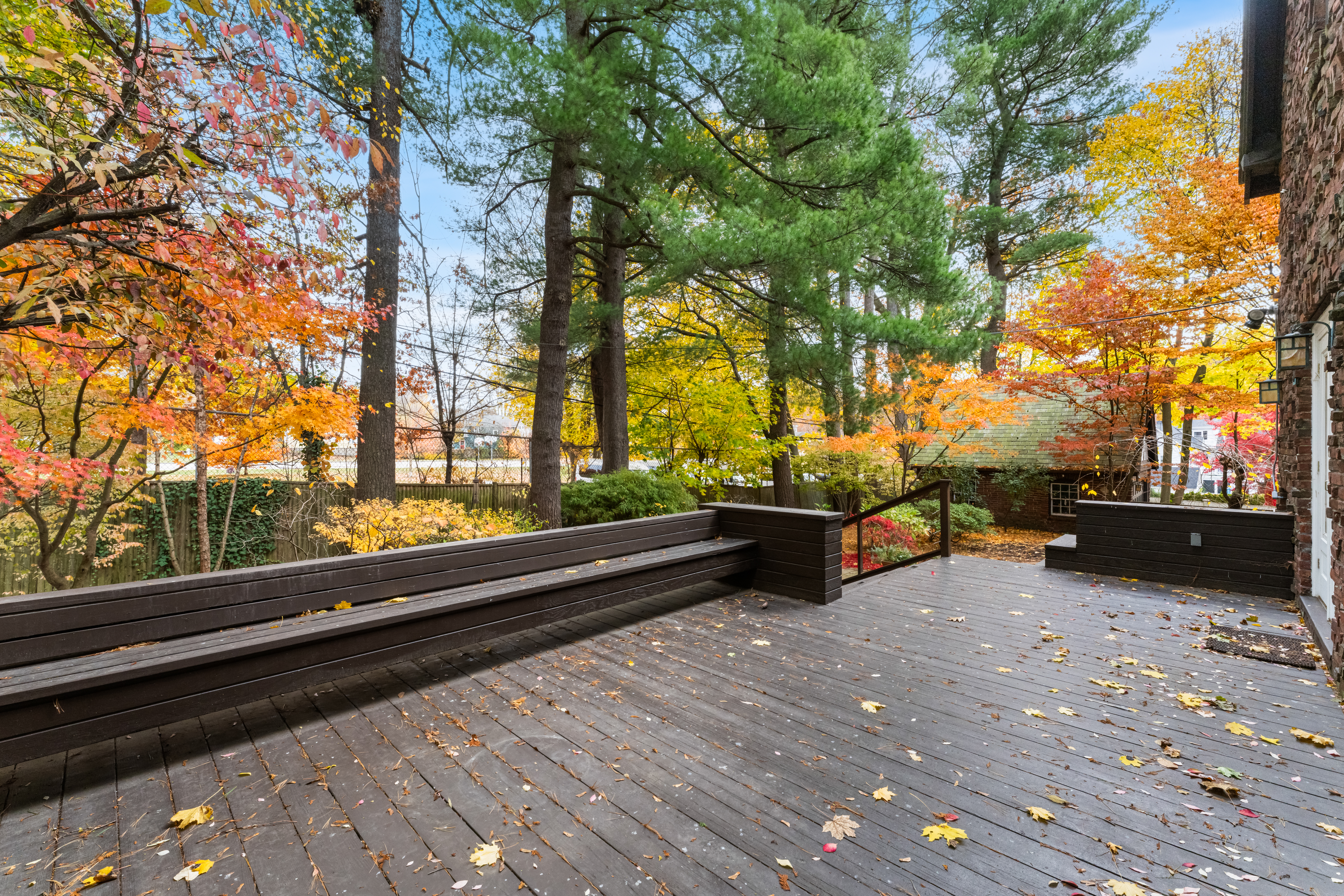 302 Dean Road Brookline, MA 02445 - Photo 8 of 20