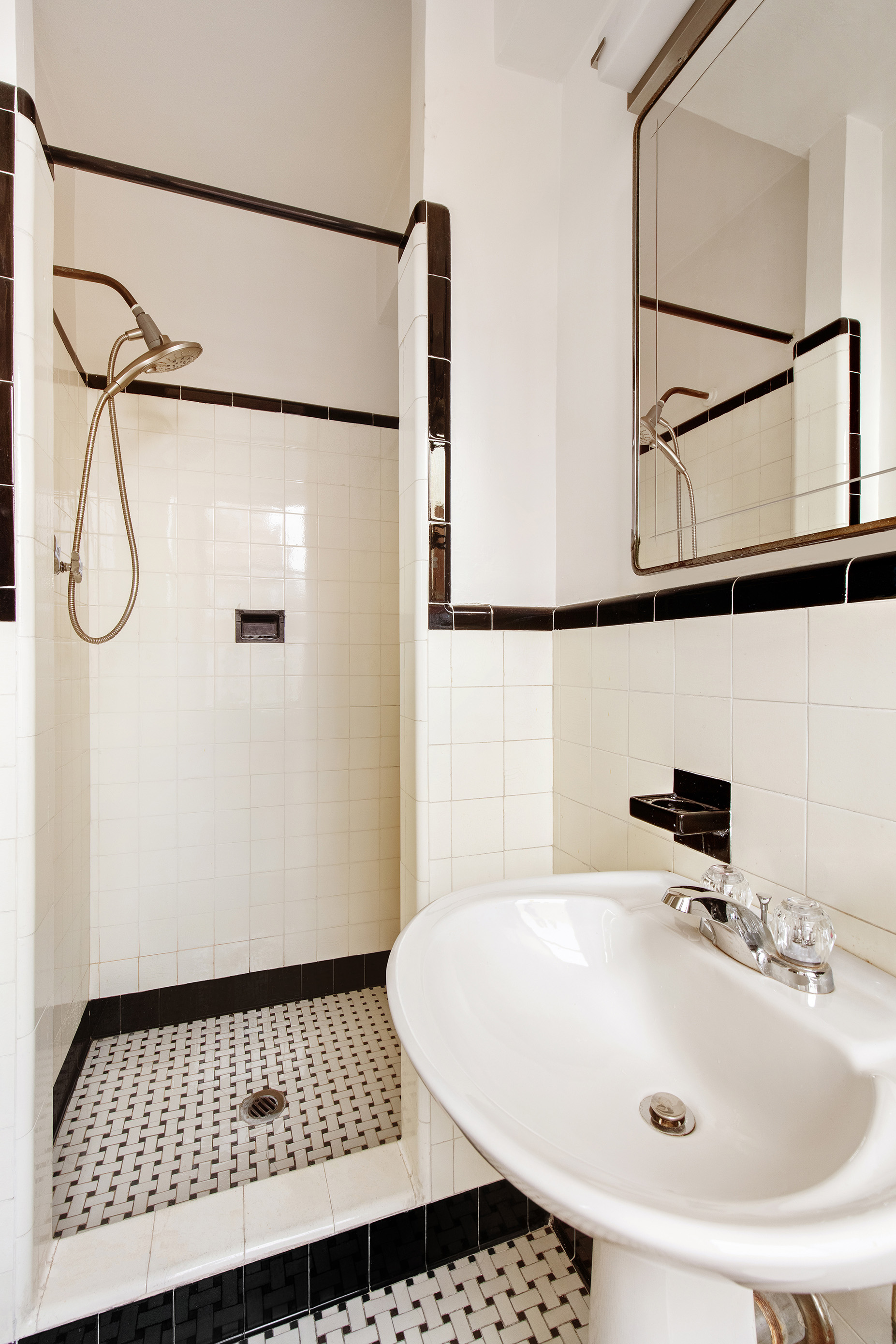 200 West 86th Street, Unit 17C Manhattan, NY 10024 - Photo 12 of 18