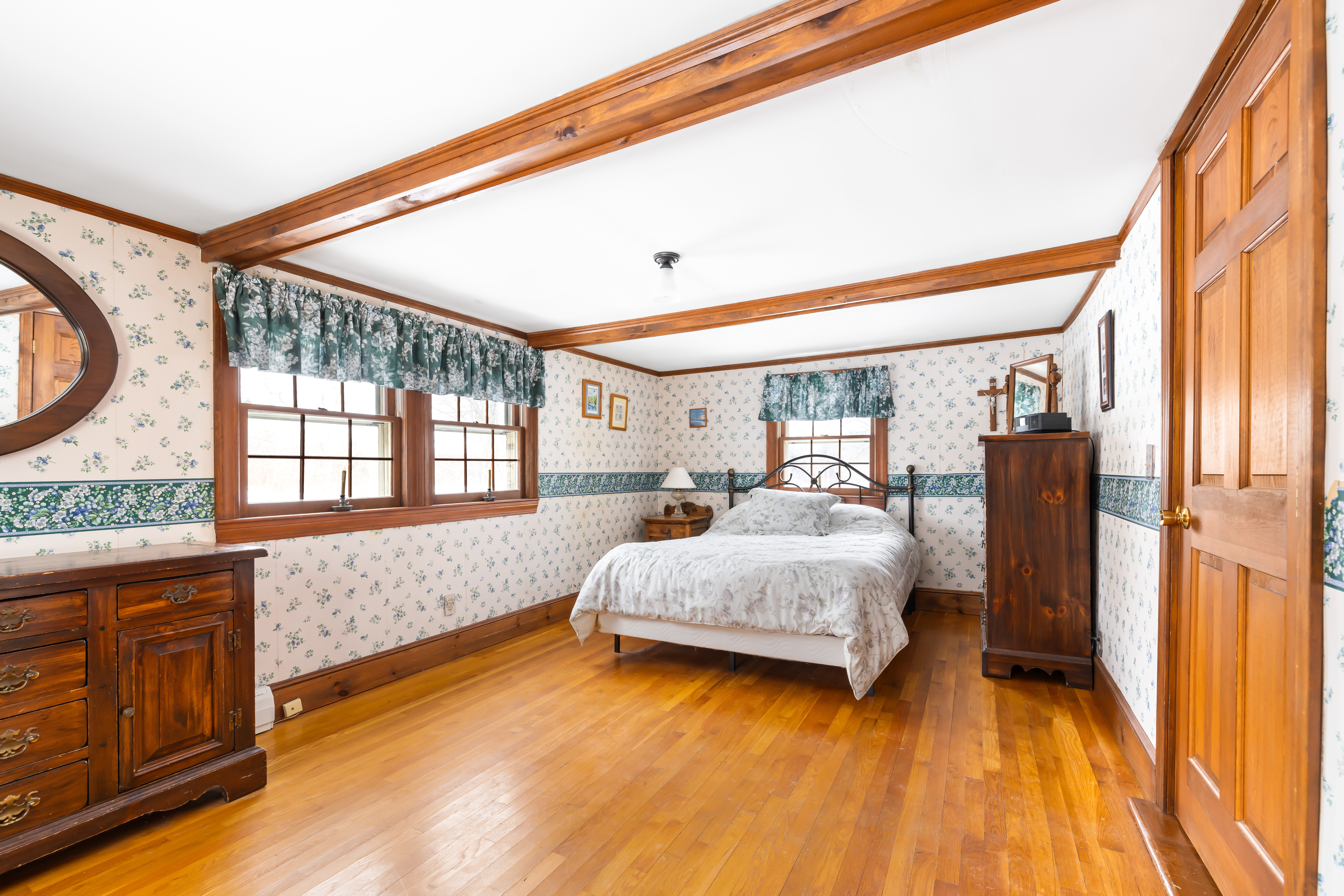 8 Washington Street Mendon, MA 01756 - Photo 12 of 19