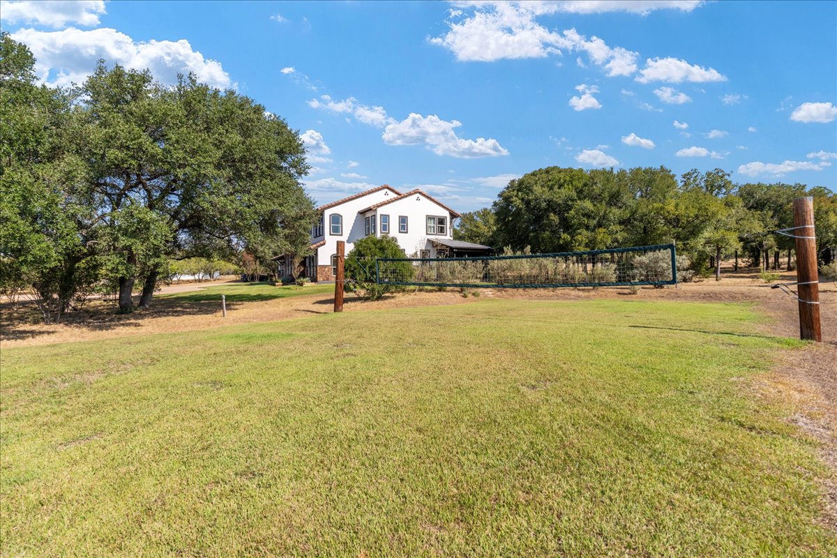 23802 Oscar Road Spicewood, TX 78669 - Photo 6 of 40 Gallery Image 6