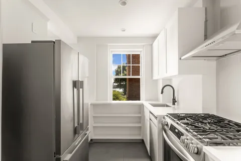 $499,000 | 160 Cabrini Boulevard, Unit 10 | Hudson Heights