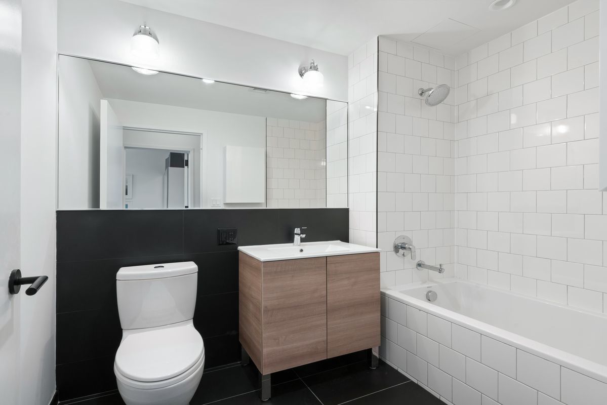 2417 Albemarle Road, Unit 7D Brooklyn, NY 11226 - Photo 6 of 10