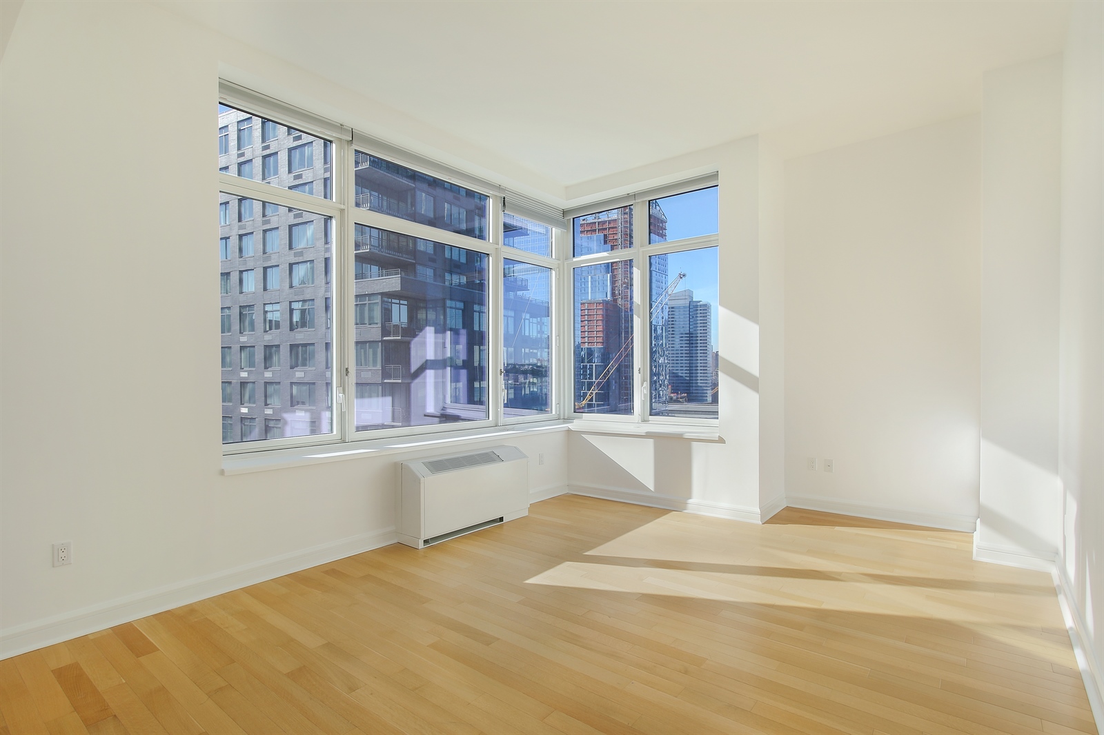 80 Riverside Boulevard, Unit 19D Manhattan, NY 10069 - Photo 4 of 7