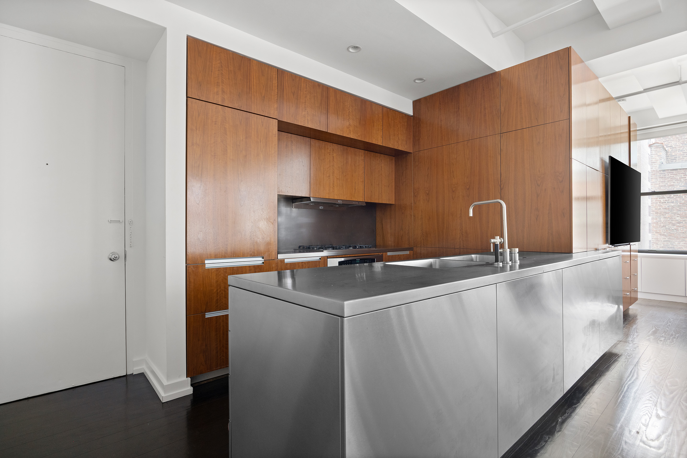 249 West 29th Street, Unit 8N Manhattan, NY 10001 - Photo 11 of 16