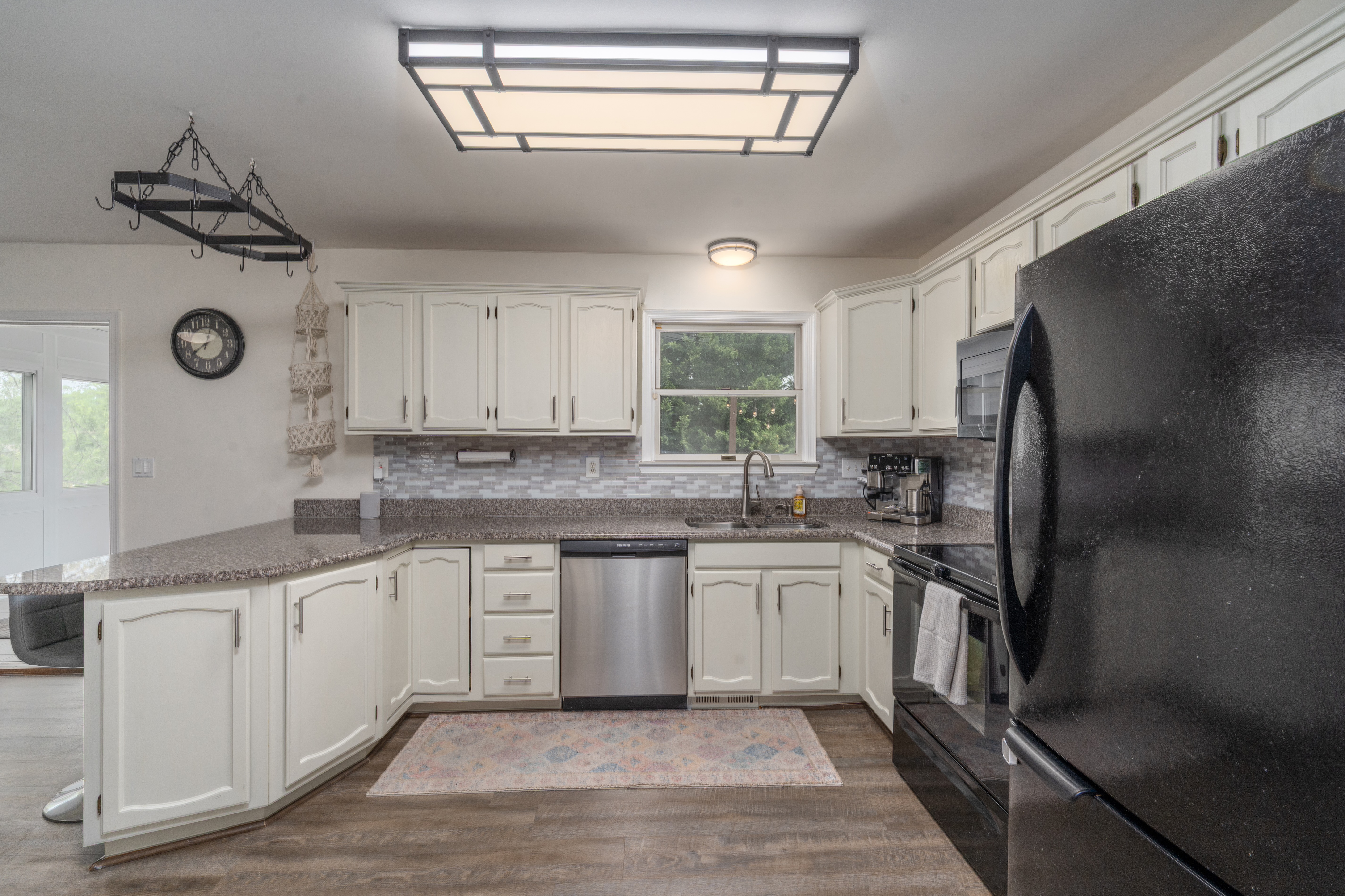 7763 Old House Road Pasadena, MD 21122 - Photo 6 of 32