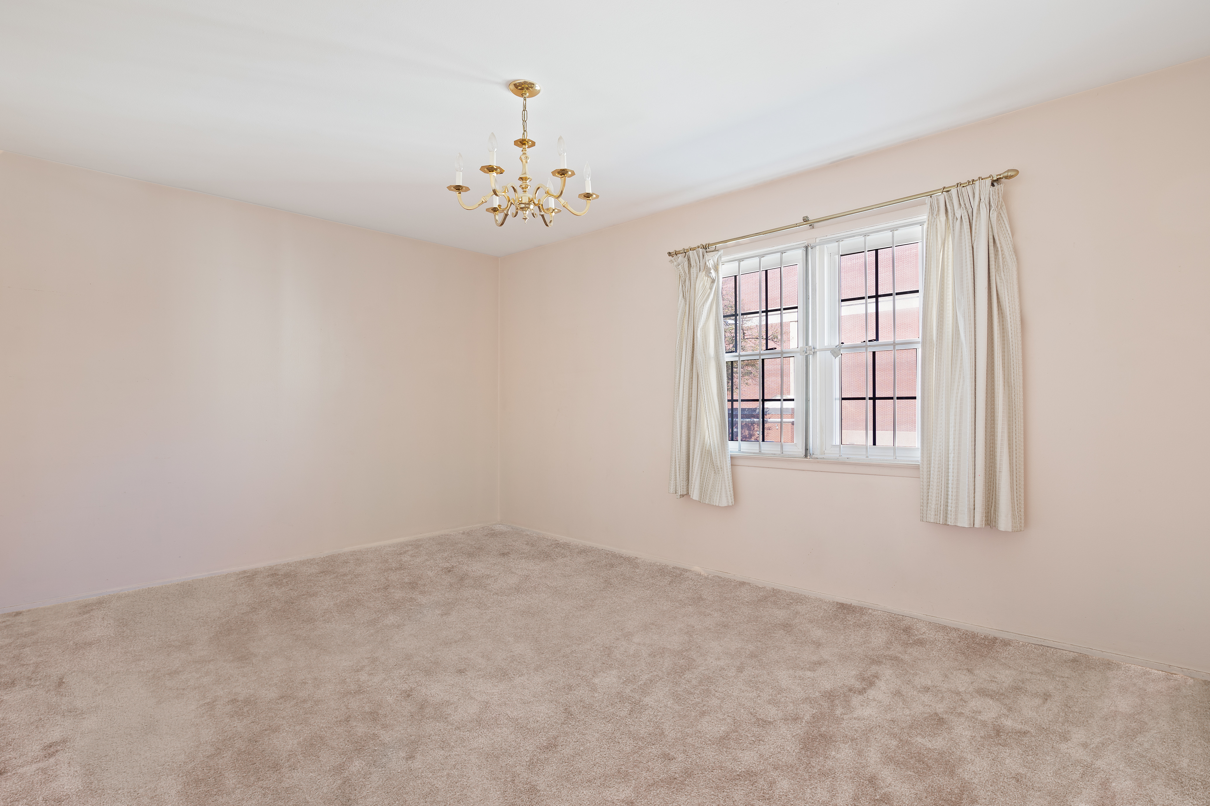 28 Shore Rd Lane Brooklyn, NY 11209 - Photo 14 of 19