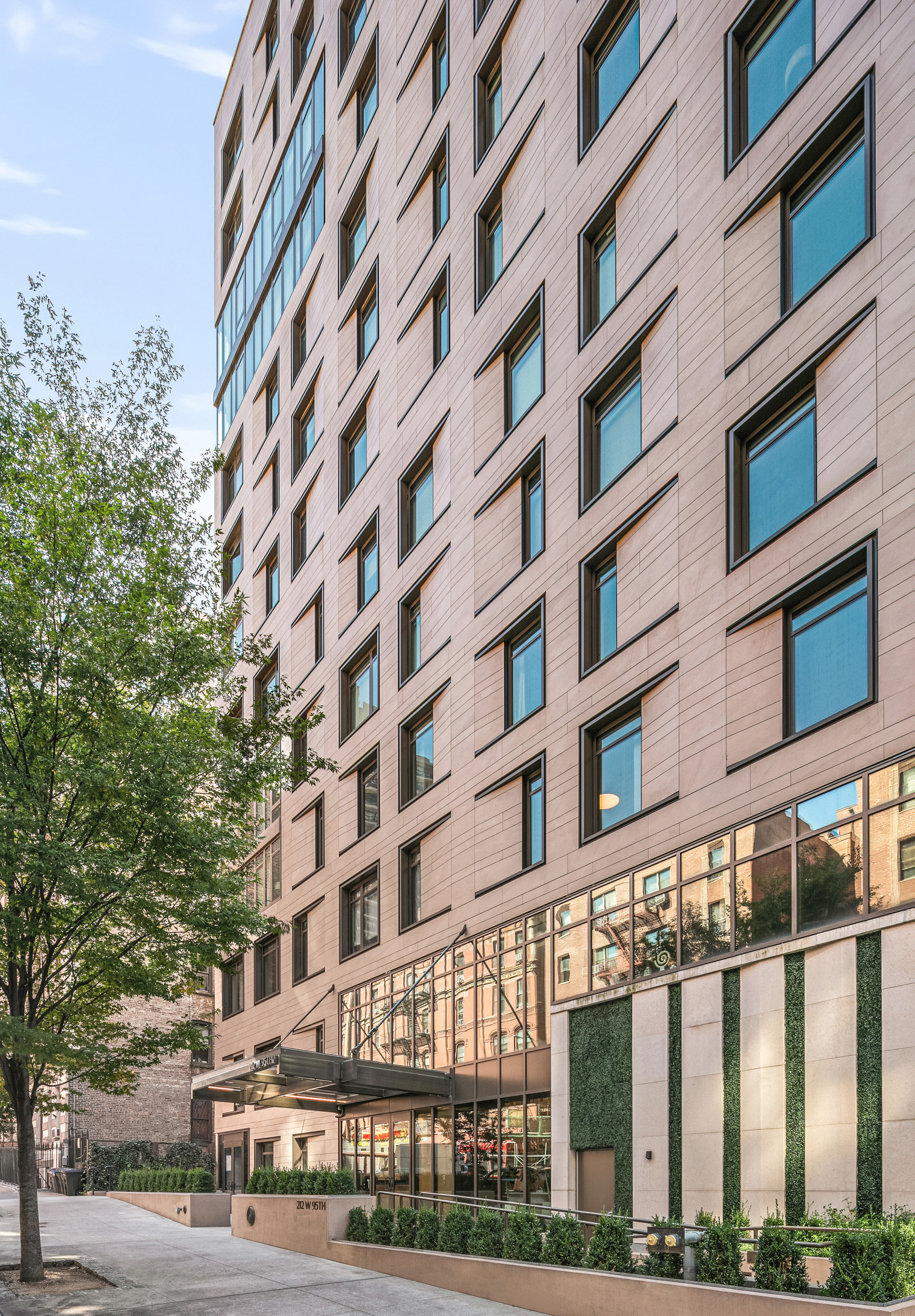 212 West 95th Street, Unit 4B Manhattan, NY 10025 - Photo 12 of 13 a front view of a building