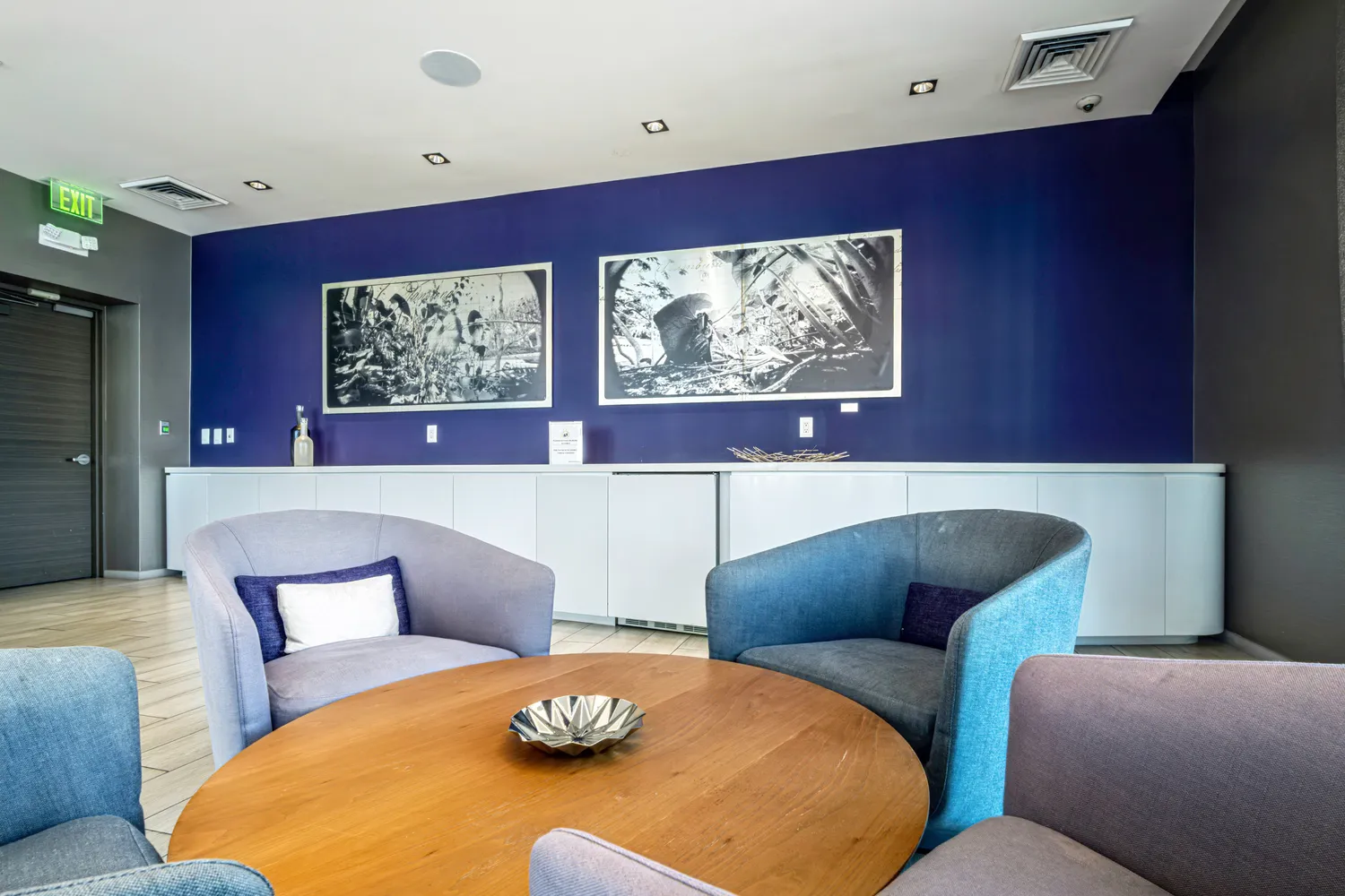 $880,000 | 1100 South Miami Avenue, Unit 4203, Miami, FL 33130