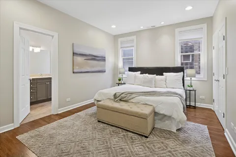 $570,000 | 3806 North Damen Avenue, Unit 2, Chicago, IL 60618