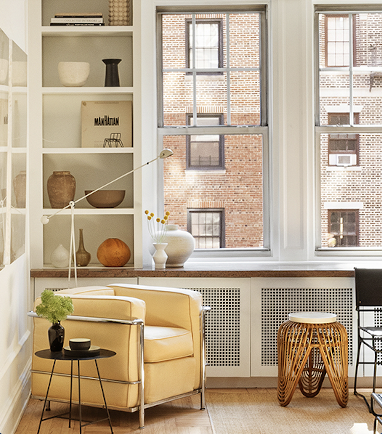 30 5th Avenue, Unit 6H Manhattan, NY 10011 - Photo 3 of 17 a living room with furniture