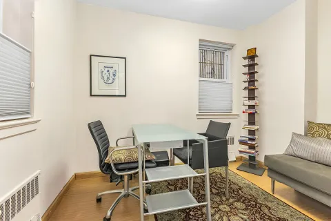 $525,000 | 936 5th Avenue, Unit MOC2 | Lenox Hill