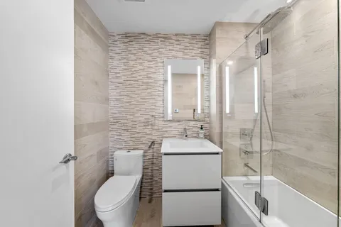 $1,195,000 | 5 West 127th Street, Unit PHB | Central Harlem