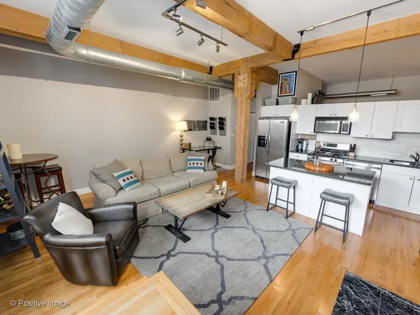 $369,000 | 1344 West Madison Street, Unit 201, Chicago, IL 60607