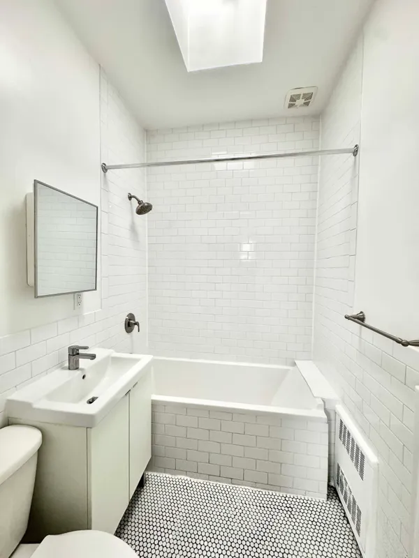$3,895 | 406 Rogers Avenue, Unit 3 | Prospect Lefferts Gardens