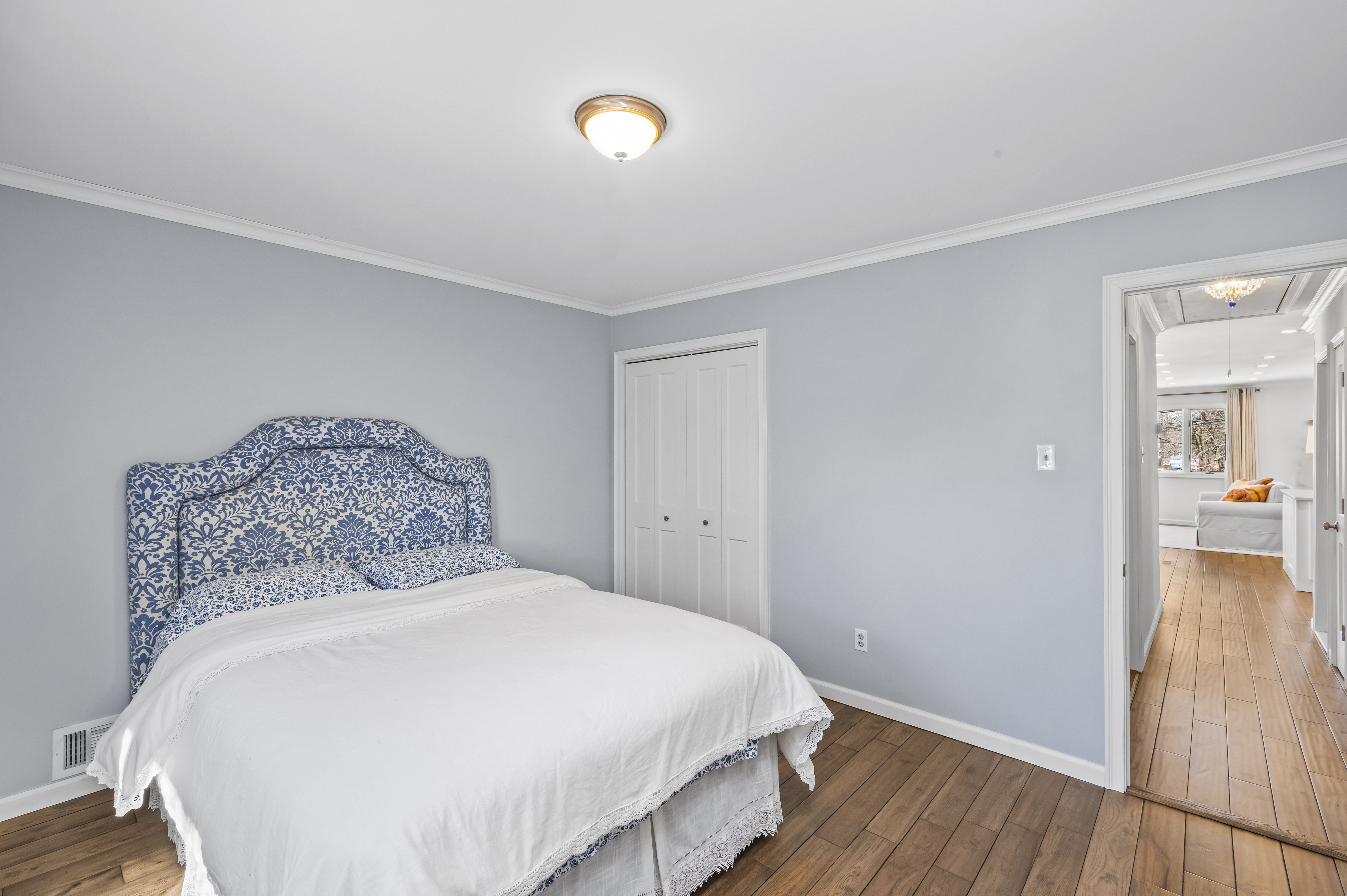 4665 Amboy Road Staten Island, NY 10312 - Photo 18 of 33 Gallery Image 18