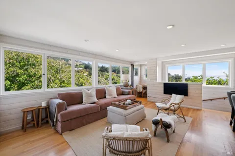 $3,680,000 | 40 Laurel Avenue, Stinson Beach, CA 94970