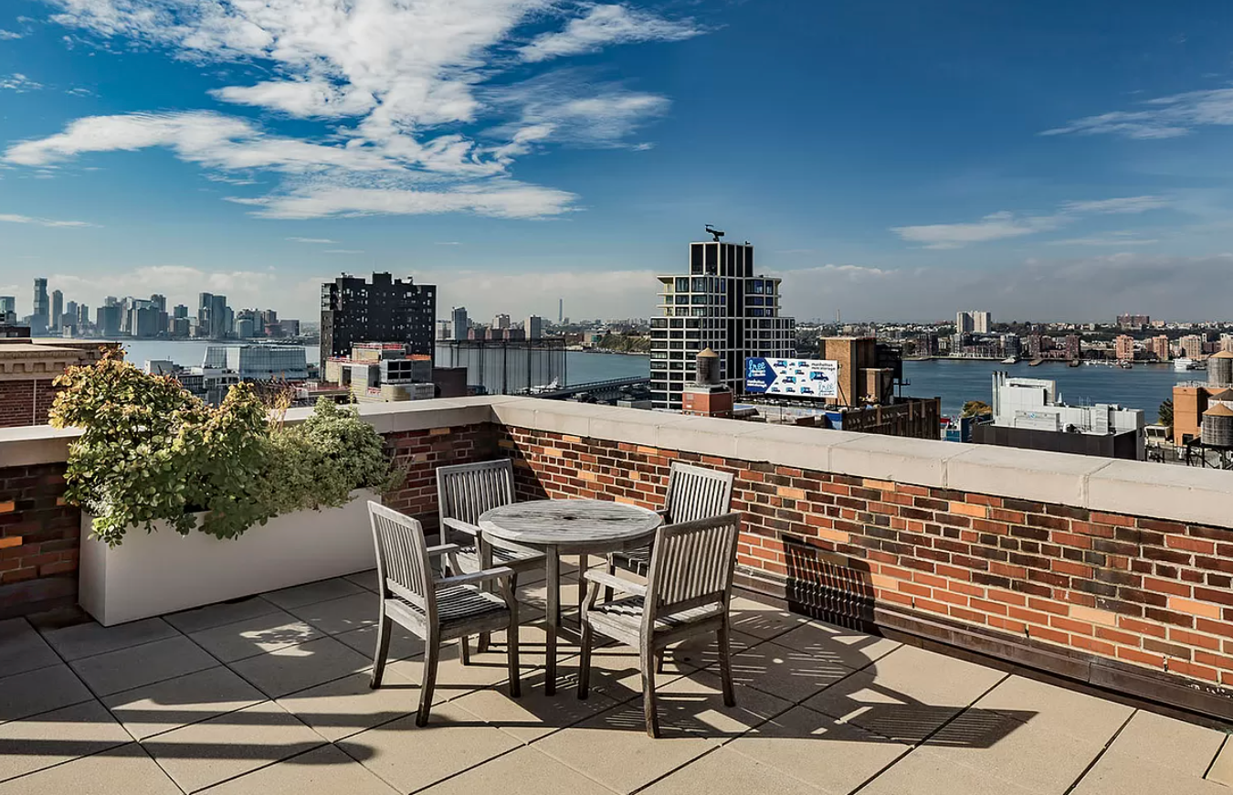410 West 24th Street, Unit 6J Manhattan, NY 10011 - Photo 7 of 8 a view of a terrace with sitting area