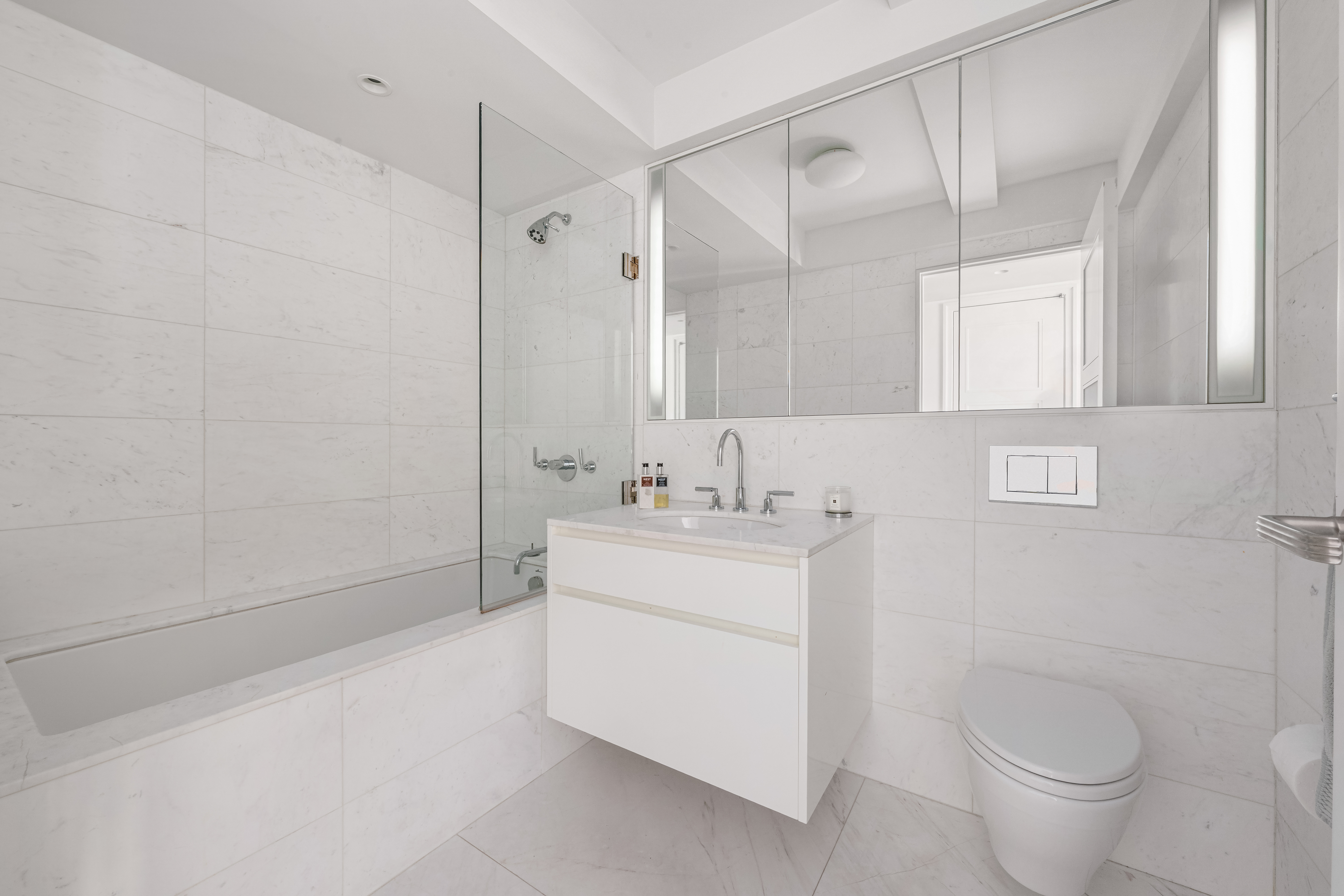 737 Park Avenue, Unit 19A Manhattan, NY 10021 - Photo 19 of 27