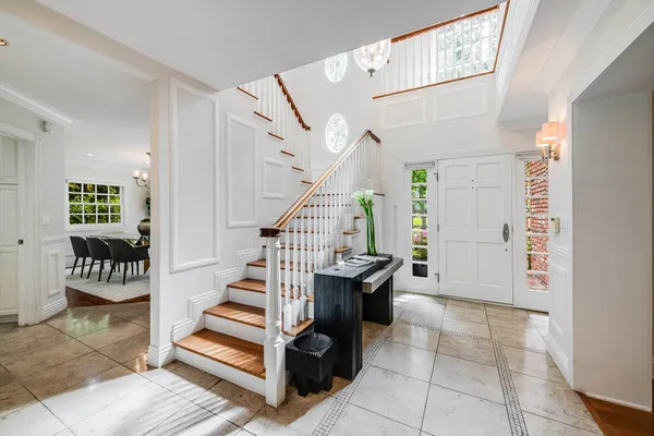 a view of entryway and hall