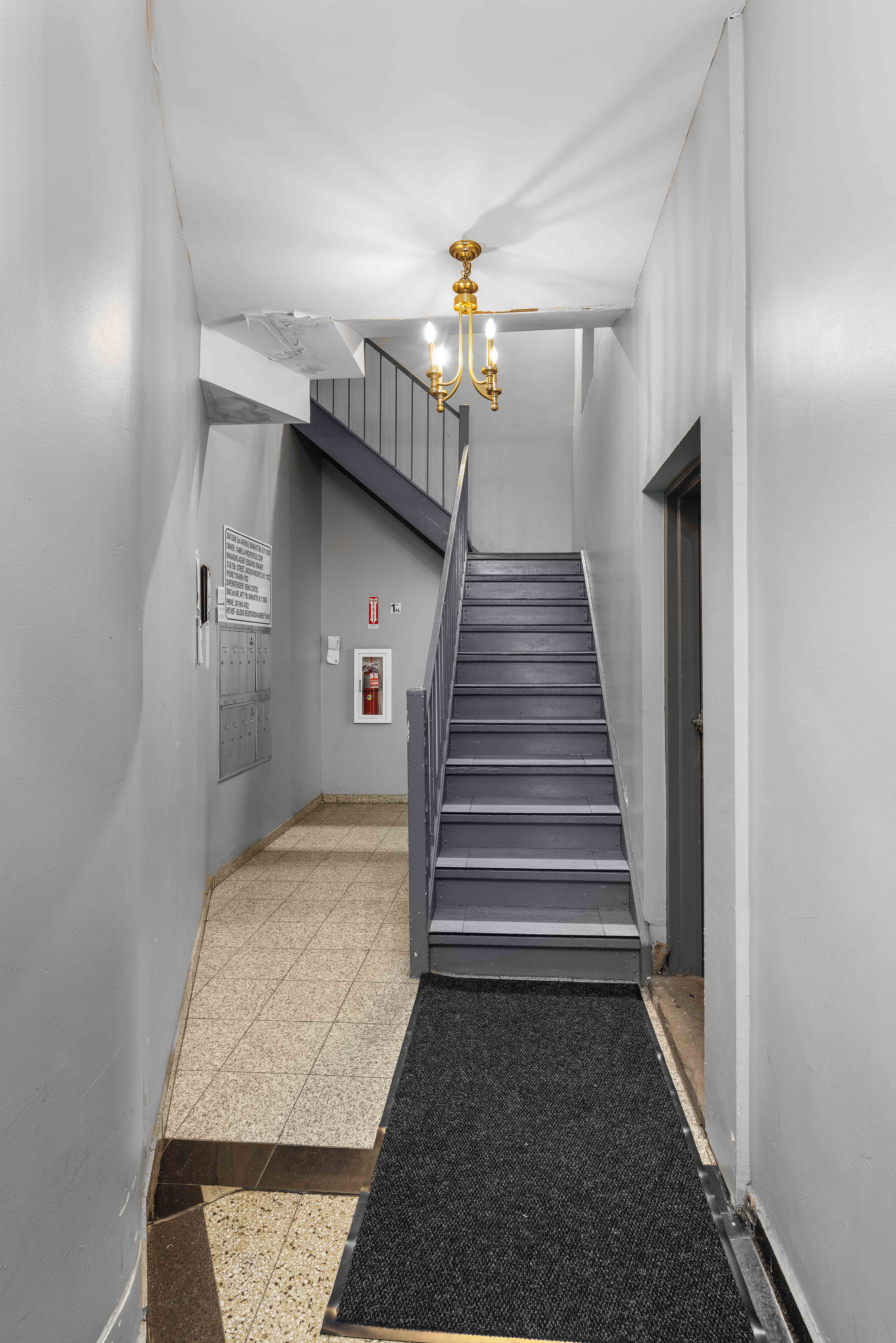2049 2nd Avenue Manhattan, NY 10029 - Photo 6 of 18 a view of entryway