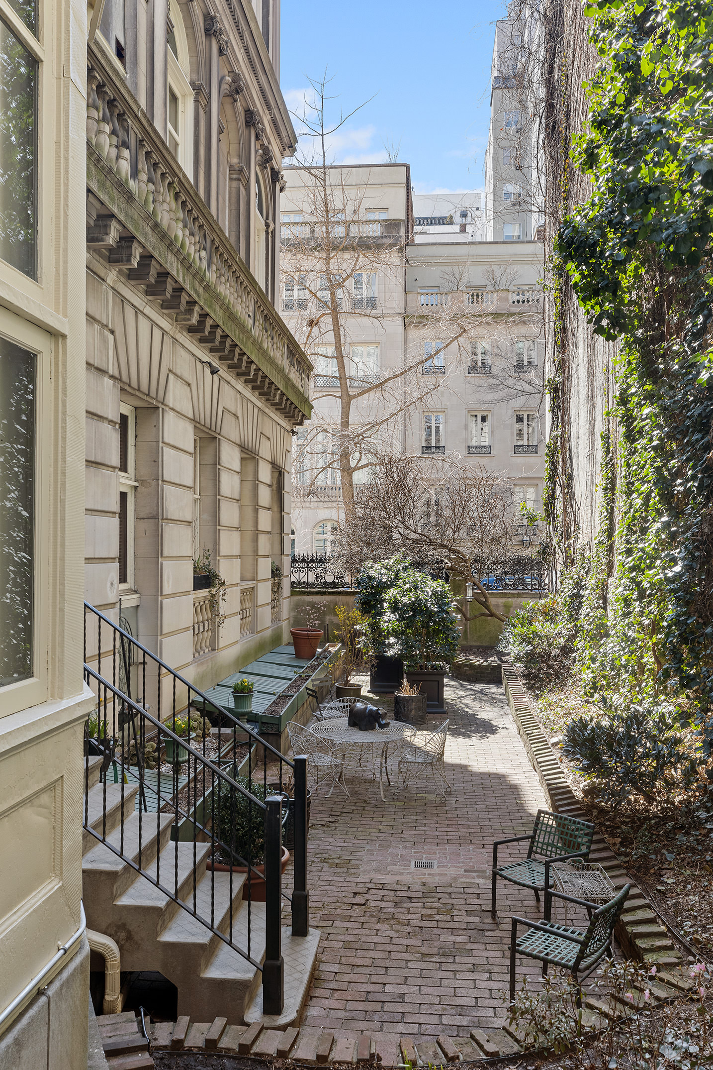 11 East 73rd Street, Unit 1E Manhattan, NY 10021 - Photo 9 of 25