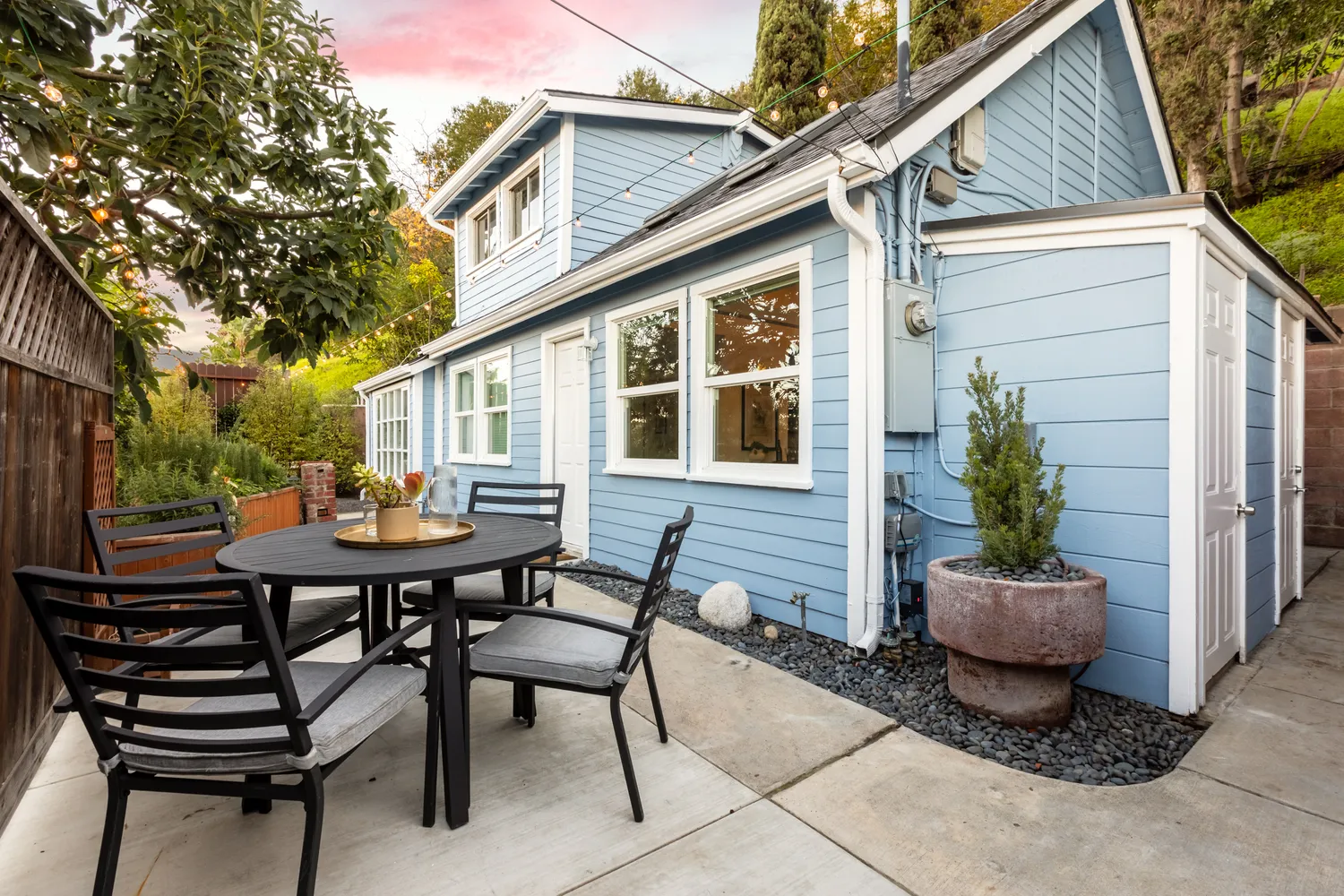 $989,000 | 12458 Laurel Terrace Drive, Studio City, CA 91604