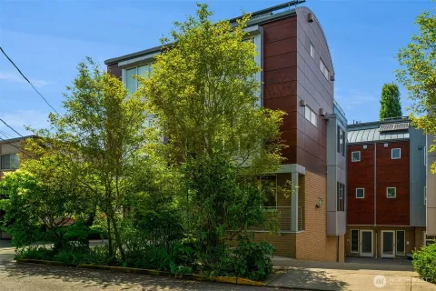 $1,150,000 | 307 14th Avenue East, Unit B, Seattle, WA 98112