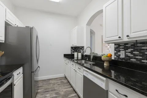 $189,900 | 7990 Baymeadows Road East, Unit 812, Jacksonville, FL 32256