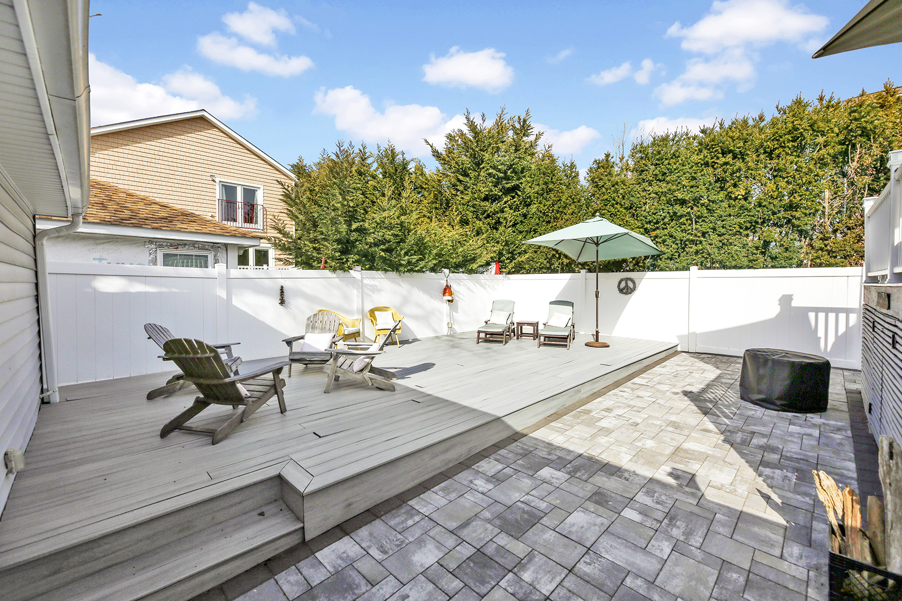 4-53 Beach 142nd Street Queens, NY 11694 - Photo 34 of 39 a view of a backyard with sitting area