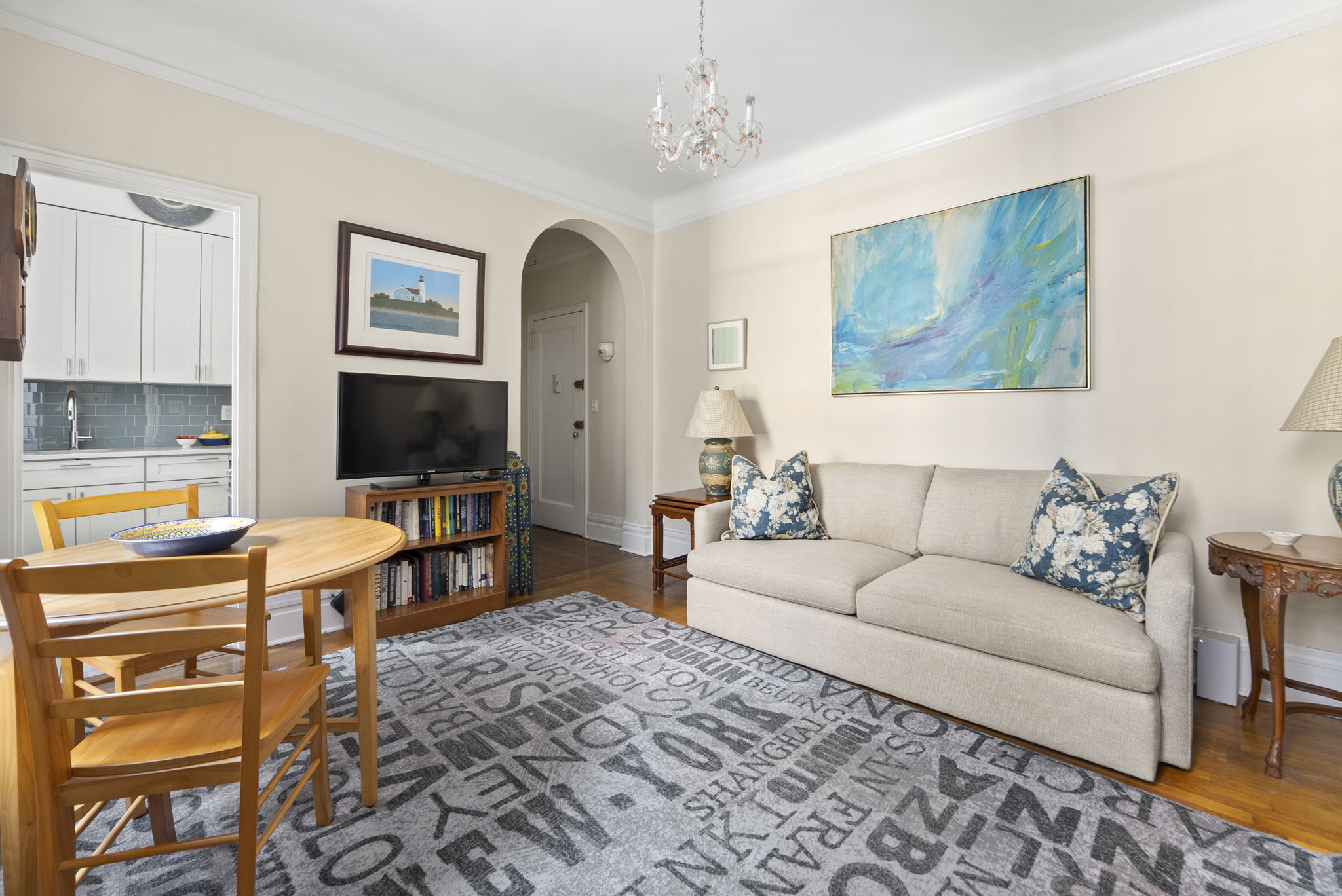 205 West 54th Street, Unit 5F Manhattan, NY 10019 - Photo 7 of 9 Gallery Image 7