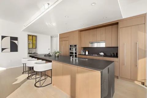 $6,695,000 | 50 West Street, Unit 37C | Financial District