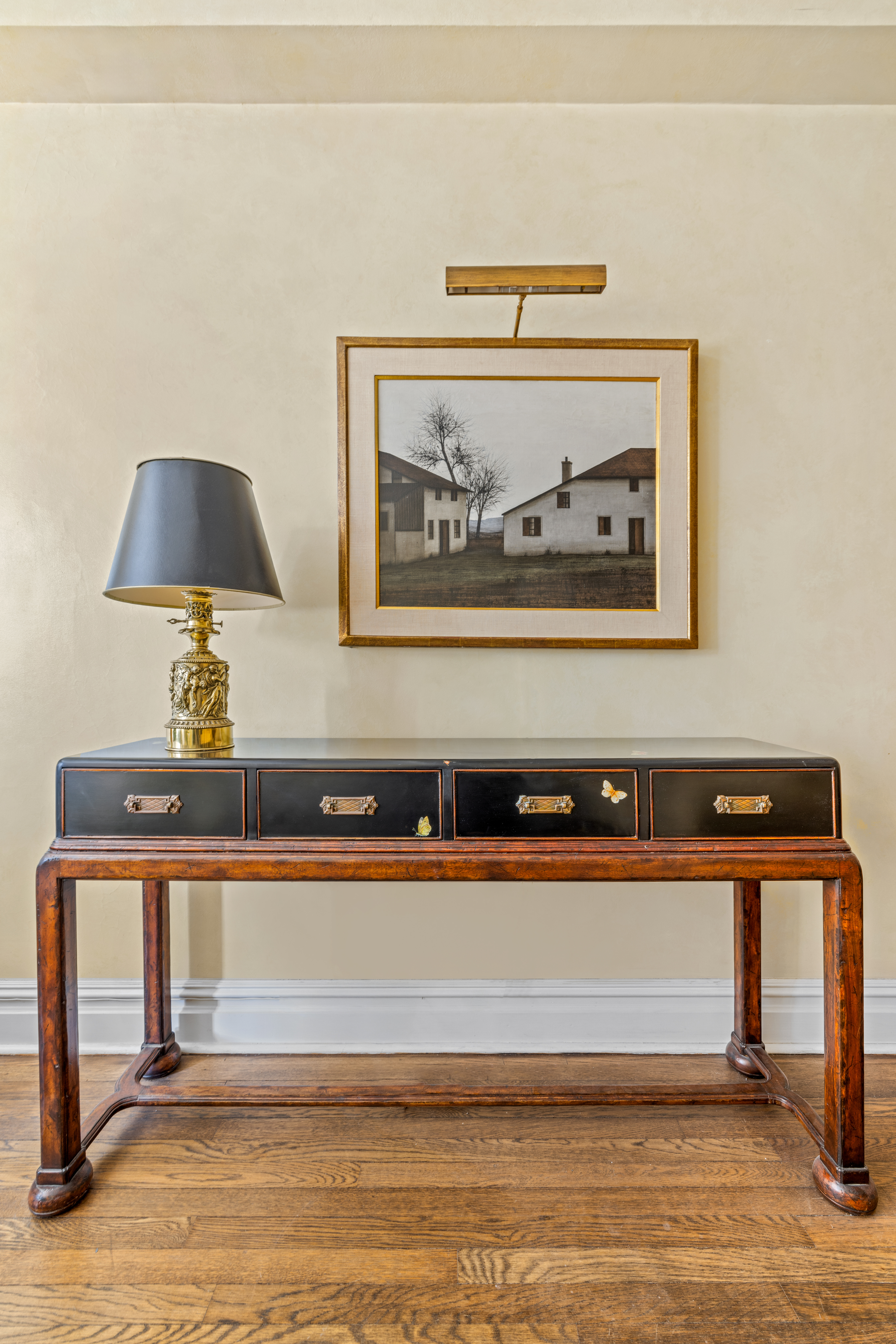 75 Central Park West, Unit 5A Manhattan, NY 10023 - Photo 7 of 14 a view of a terrace with a furniture