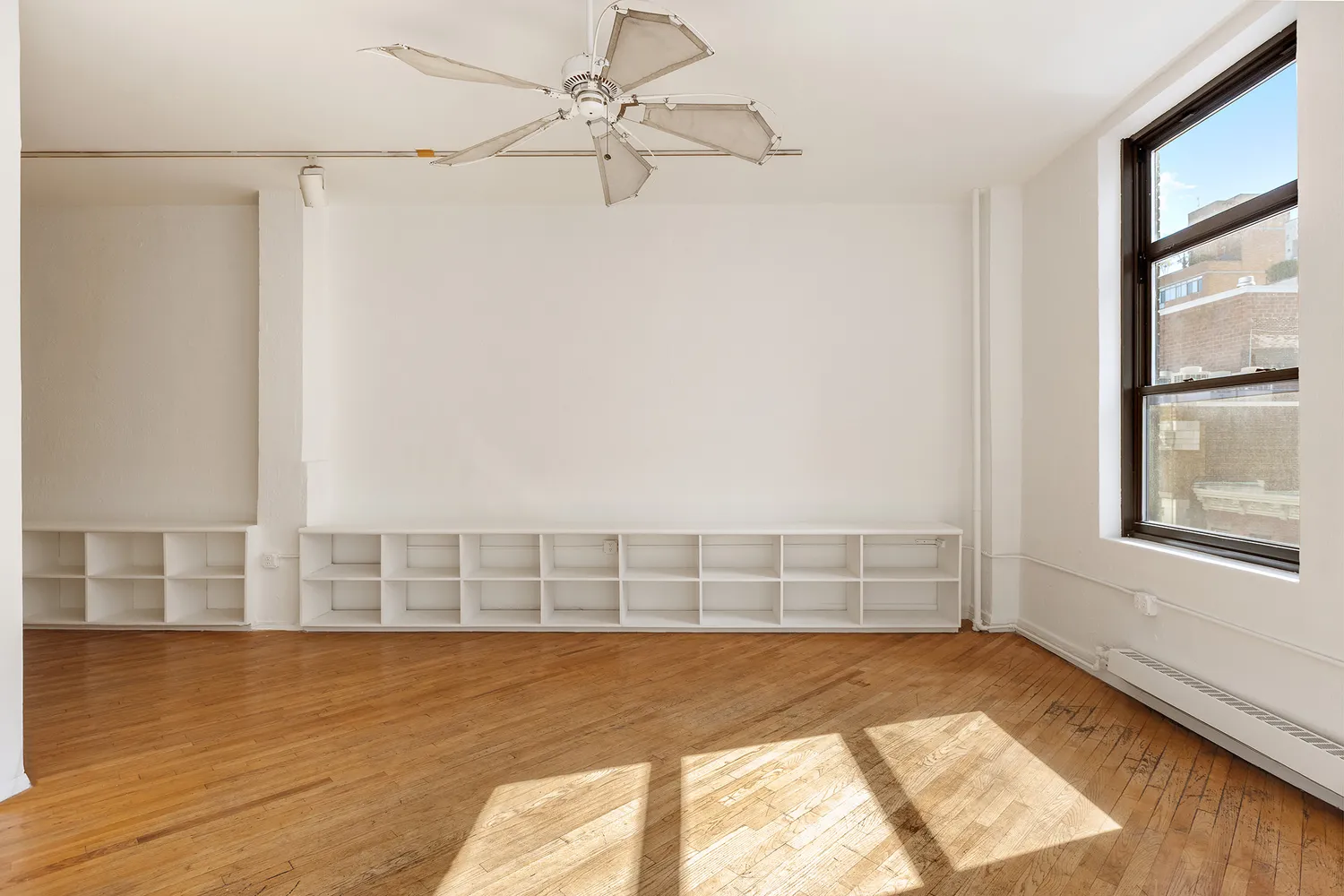 $1,725,000 | 161 West 15th Street, Unit 4C | Chelsea