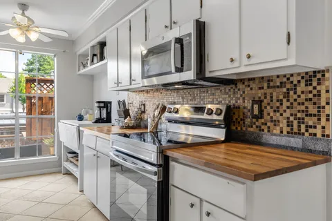 $350,000 | 7605 Woodthrush Drive, Dallas, TX 75230