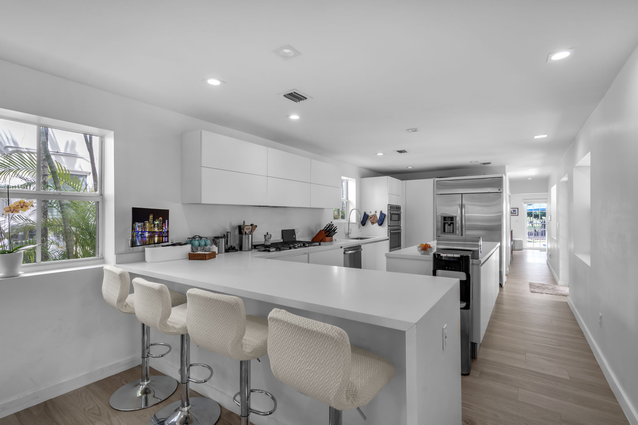 707 West 54th Street Miami Beach, FL 33140 - Photo 13 of 54