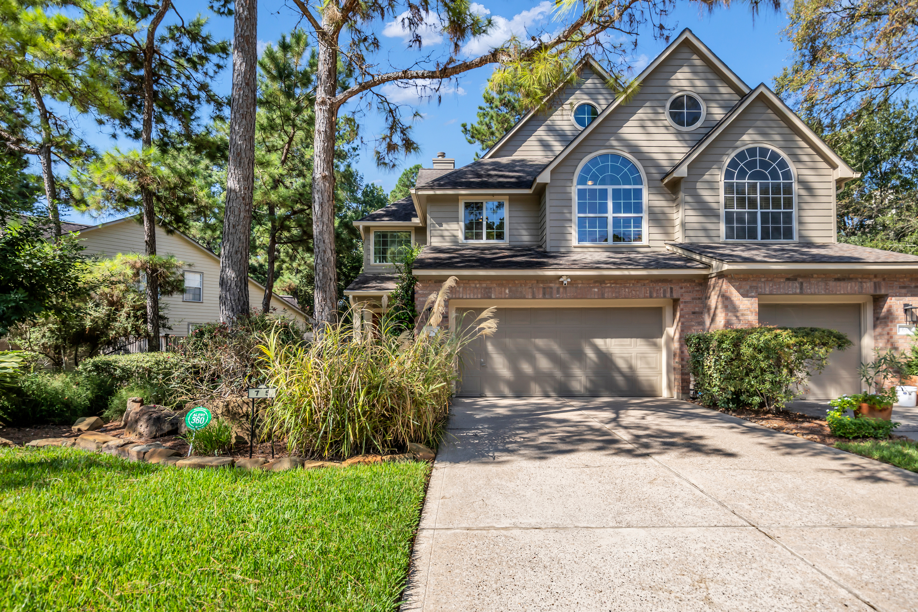 75 Lakeridge Drive Spring, TX 77381 - Photo 2 of 45 Gallery Image 2