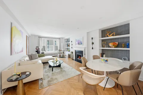 $2,699,000 | 50 East 72nd Street, Unit 10B | Lenox Hill