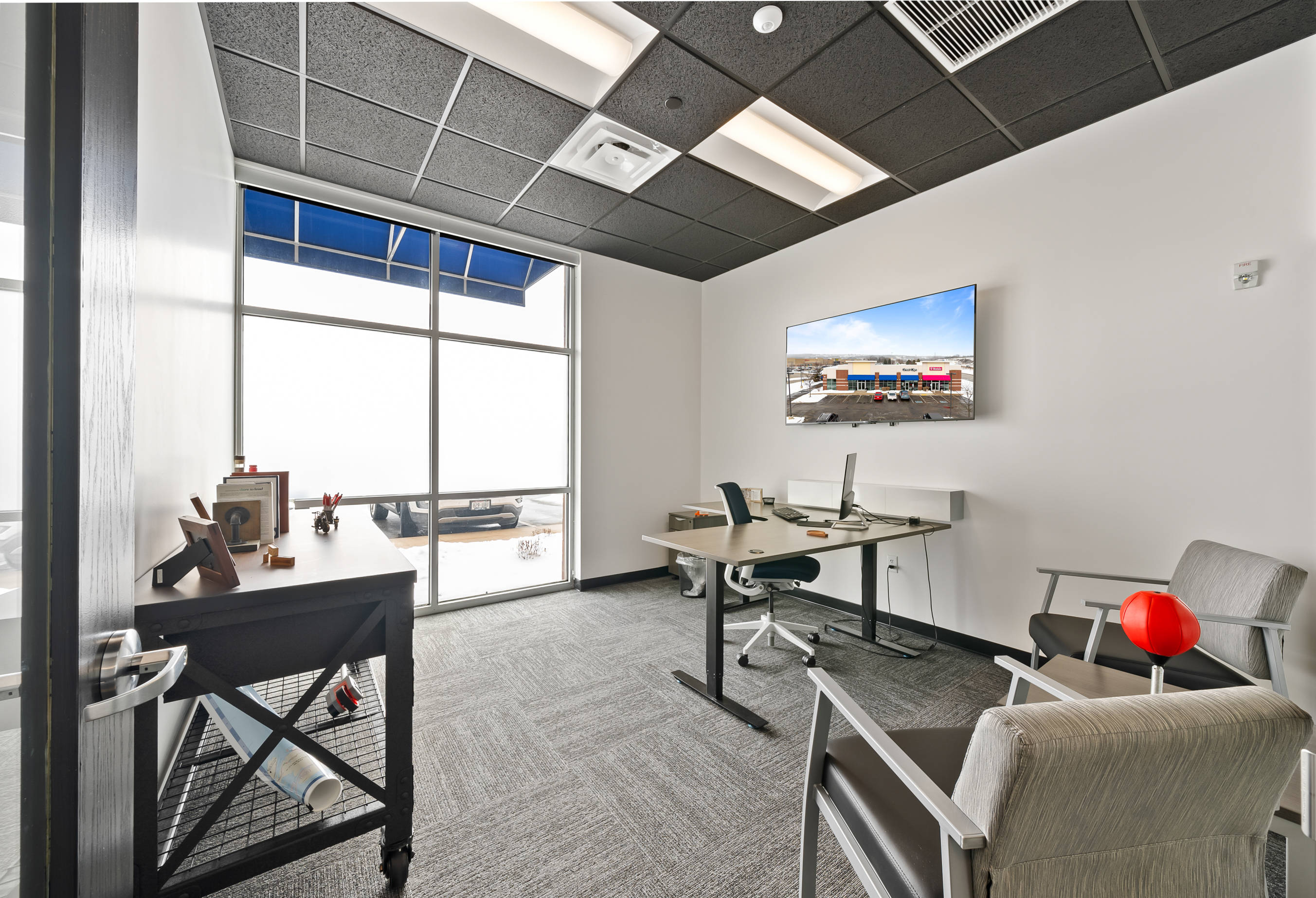 652 North Edwards Boulevard, Unit 4 Lake Geneva, WI 53147 - Photo 8 of 27