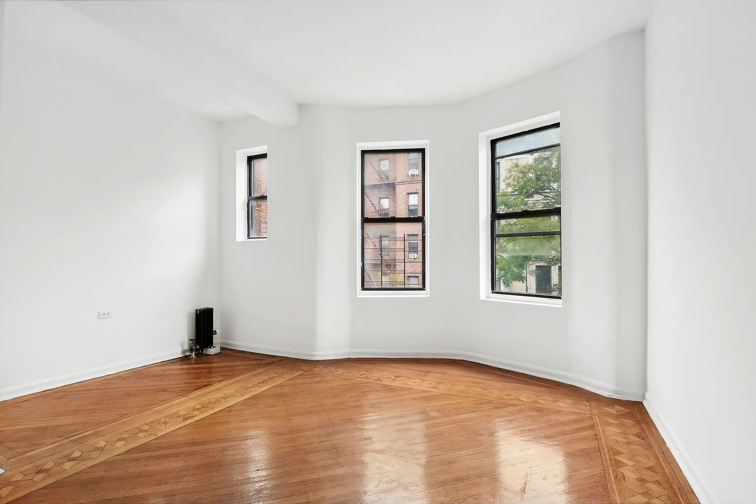 $3,600 | 244 New York Avenue, Unit 3L | Crown Heights